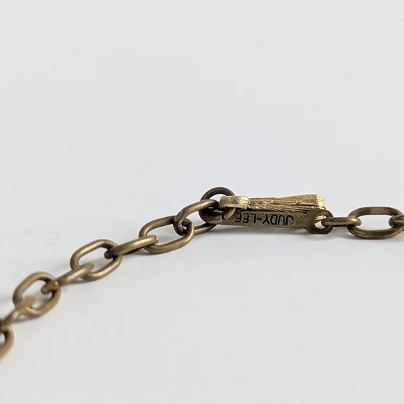 Vintage 1960's Judy Lee Gold Tone Necklace Black Marbled Cabochons - 15